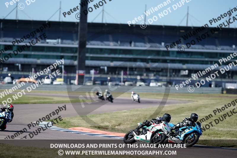 Rockingham no limits trackday;enduro digital images;event digital images;eventdigitalimages;no limits trackdays;peter wileman photography;racing digital images;rockingham raceway northamptonshire;rockingham trackday photographs;trackday digital images;trackday photos